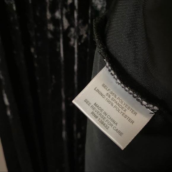 ModCloth New Splendorous Spree Black Crushed Velvet Dress Size Small Velveteen - Picture 9 of 13